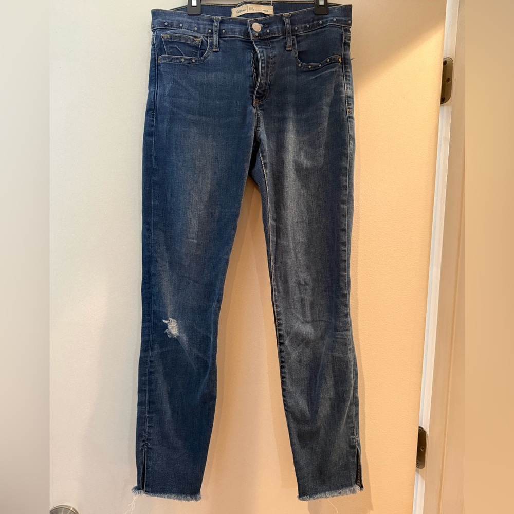 GAP 1969 Medium Blue Denim Distressed Ankle Jeans With Studded Detail